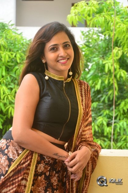 Anchor-Lasya-At-Raja-Meeru-Keka-Movie-Press-Meet